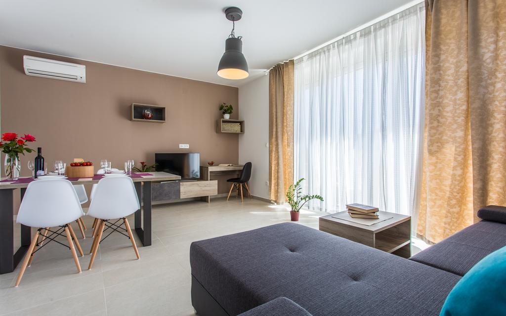 Apartments Viktorija บัชกา ภายนอก รูปภาพ