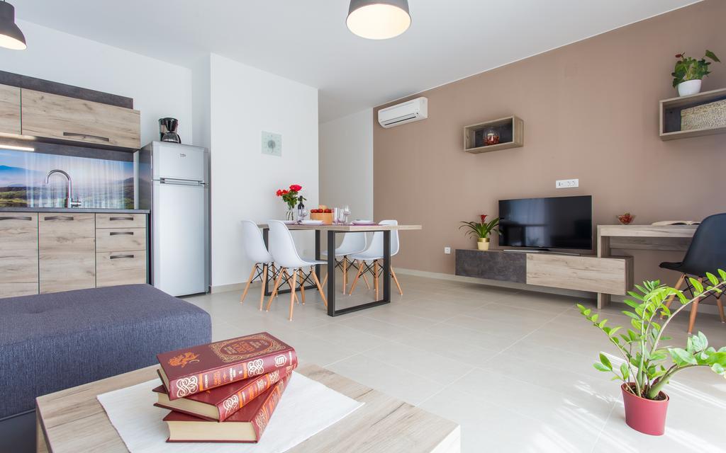 Apartments Viktorija บัชกา ภายนอก รูปภาพ