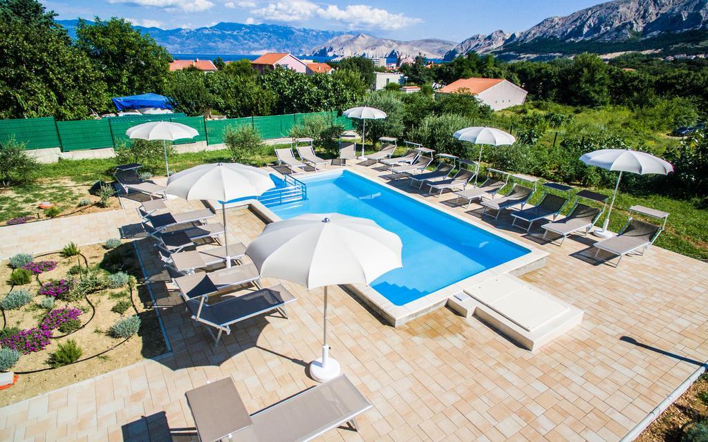 Apartments Viktorija บัชกา ภายนอก รูปภาพ